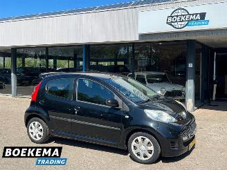 Vaurioauto  passenger cars Peugeot 107 1.0-12V XS Airco 5-Drs Elek-pakket 2010/6