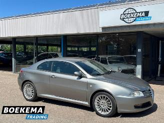 Damaged car Alfa Romeo GT 1.8 T.Spark Collezione Bose Climate Cruise Bose LM-Velgen 2006/7