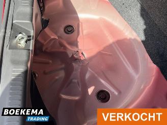 Suzuki Swift 1.2 Select Smart Hybrid Navigatie Airco Cruise Stoelverw. picture 9