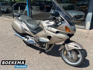 Honda NT 650 Deauville picture 2