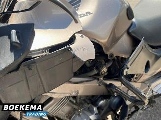 Honda NT 650 Deauville picture 11