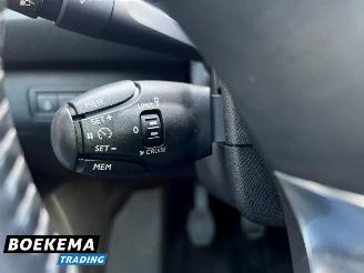 Peugeot 308 SW 1.2 e-THP Première Pano Navi Clima Cruise picture 23