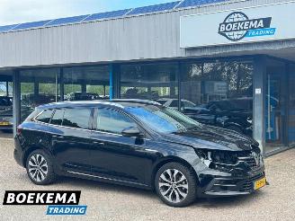 Damaged car Renault Mégane Estate 1.3 TCe Aut. 140 Techno Navi Camera Clima Cruise 2023/6