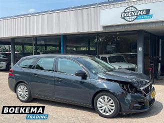 Schadeauto Peugeot 308 SW 1.2 PureTech Blue Lease Navigatie Climate Cruise 2019/7