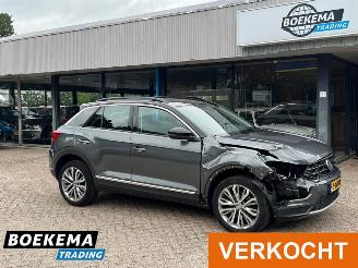krockskadad bil auto Volkswagen T-Roc 1.0 TSI Style Led Navigatie Cruise PDC Stoelverw. 2018/6