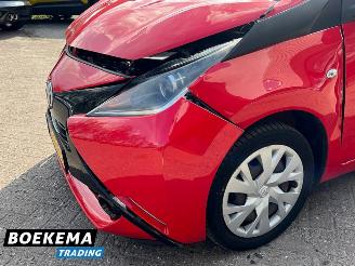 Toyota Aygo 1.0 VVT-i x-play Airco Camera Cruise Carplay picture 8