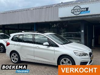 Damaged car BMW 2-serie Gran Tourer 216d 7-pers Panorama Navi Cruise Climate PDC 2016/7