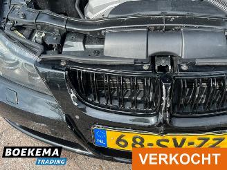 BMW 3-serie 325i High Exec. Pano Leder Xenon Navi Clima Cruise PDC picture 8