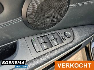 BMW 3-serie 325i High Exec. Pano Leder Xenon Navi Clima Cruise PDC picture 24