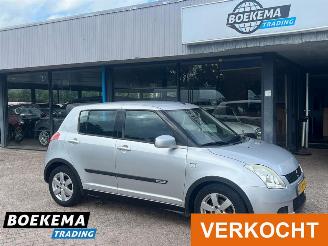 krockskadad bil auto Suzuki Swift 1.5 GLS Automaat Airco 5-Deurs 2005/10