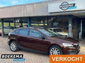 skadebil auto Volvo V-40 Cross Country 2.0 T3 Nordic+ Led Navi Climate Cruise Stoelverw. 2017/5