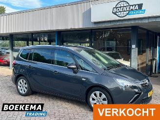skadebil auto Opel Zafira Tourer 1.4 Berlin Navigatie Cruise Climate Trekhaak 2013/4