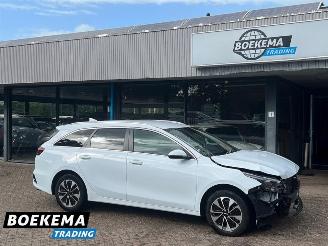 Coche accidentado Kia Ceed 1.6 GDI PHEV Aut Led Keyless Virtual Navi Climate Cruise 2023/11