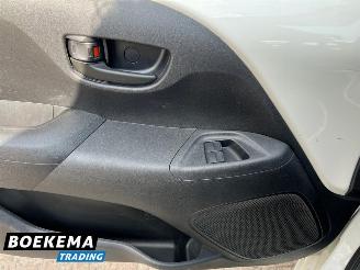 Peugeot 108 1.0 e-VTi Active Airco LED picture 18