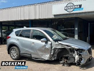 Vaurioauto  passenger cars Mazda CX-5 2.0 SkyActiv-G 165 2WD Aut Navi Climate Cruise Stoelverw. PDC 2015/8