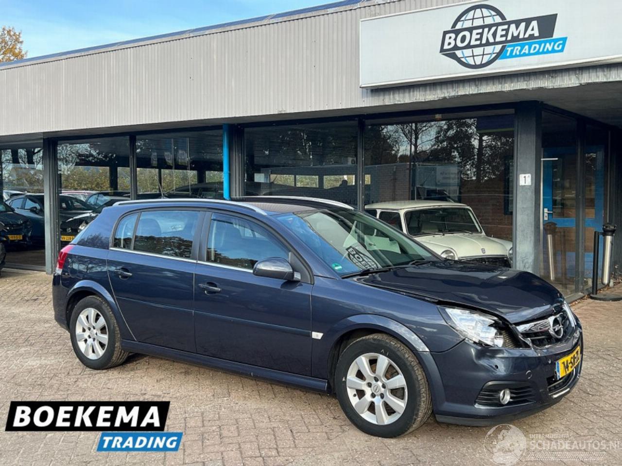 Opel Signum 2.2 16V Executive 155PK Aut Navi Cruise PDC Trekh.