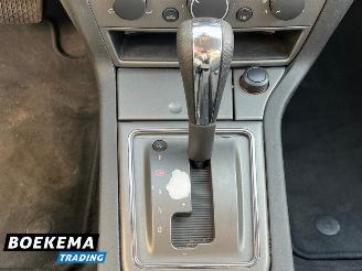 Opel Signum 2.2 16V Executive 155PK Aut Navi Cruise PDC Trekh. picture 28