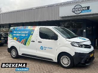 krockskadad bil bedrijf Toyota Proace 1.6 D-4D Cool Comfort 3-Pers Airco Cruise Trekh. 2017/5