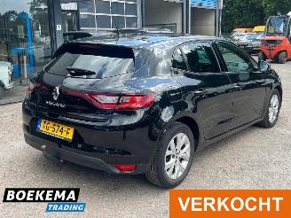 Renault Mégane 1.3 TCe 140PK Limited LED Keyless Navigatie Climate Cruise picture 2