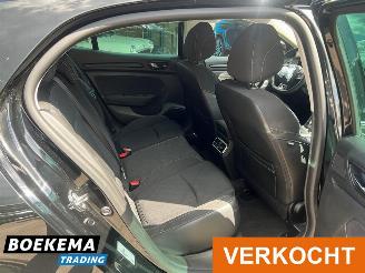 Renault Mégane 1.3 TCe 140PK Limited LED Keyless Navigatie Climate Cruise picture 17