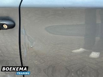 BMW 1-serie 116i Airco 5-Deurs picture 9