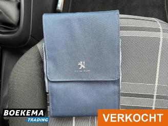 Peugeot 108 1.0 e-VTi Active Airco 5-Deurs picture 20
