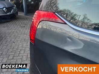 Peugeot 5008 1.6 THP ST Aut Panorama Navigatie Climate Cruise PDC Glazen dak picture 9