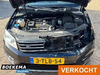 Volkswagen Passat Variant 1.4 TSI R-Line Aut Pano Leer Climate stoelverw. picture 8