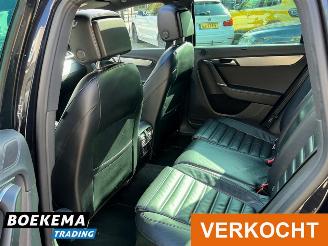 Volkswagen Passat Variant 1.4 TSI R-Line Aut Pano Leer Climate stoelverw. picture 16