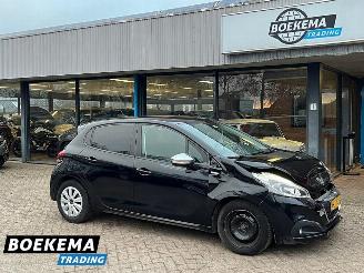 skadebil auto Peugeot 208 1.2 PureTech Urban Soul 5-Drs Navi Cruise Airco PDC Trekh. 2015/11