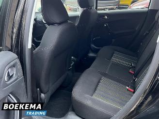 Peugeot 208 1.2 PureTech Urban Soul 5-Drs Navi Cruise Airco PDC Trekh. picture 24