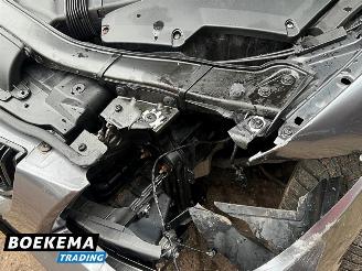 BMW 3-serie 325i Business 218PK Navi Climate Cruise PDC Trekh. picture 11