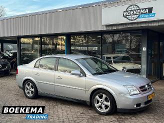 Voiture accidenté Opel Vectra 2.2 16V Elegance 155PK Aut Cruise PDC Trek. 2004/10