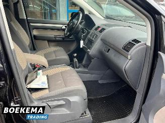 Volkswagen Touran 1.4 TSI Cross Xenon Airco Cruise PDC Trekh. picture 14