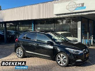 Voiture accidenté Hyundai I-20 1.0 T-GDI 120PK Premium Pano Navi Climate Cruise Camera Trekh. 2016/8