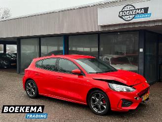 krockskadad bil auto Ford Focus 1.0 Eco ST Line 125PK B&O Navi Climate Cruise PDC Trekh. 2019/8