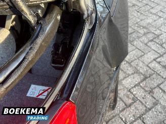 BMW 3-serie 320i High Exe Automaat M-Sport Leer Memory Navi Stoelverw. PDC picture 13