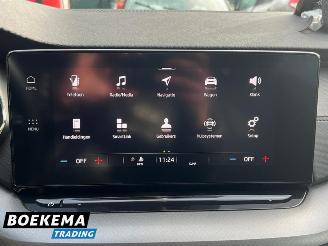 Skoda Octavia Combi 1.0 e-TSI Business Edition Navigatie Cruise Lane-Ass picture 27