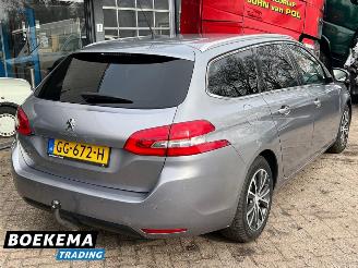 Peugeot 308 SW 1.2 PureTech Style Automaat Navigatie PDC Cruise Trekhaak picture 2