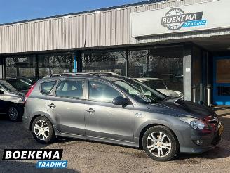 Avarii autoturisme Hyundai I-30 CW 1.4i i-Drive Cool Airco Trekhaak 2011/6