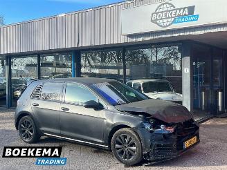 Unfallwagen Volkswagen Golf 1.0 TSI R-Line DSG Navigatie Climate Cruise 2018/3