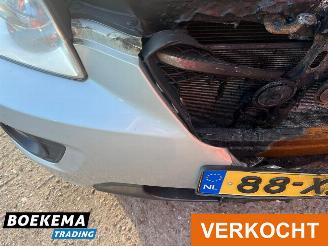 Kia Carens 2.0 CVVT X-clusive 7-Persoons Leer Navigatie Stoelverw. Airco picture 12