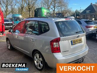 Kia Carens 2.0 CVVT X-clusive 7-Persoons Leer Navigatie Stoelverw. Airco picture 3
