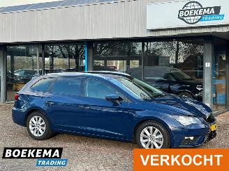 krockskadad bil auto Seat Leon 1.0 TSI DSG Navi Clima Cruise Carplay Style Business Intense 2019/2