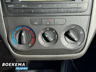 Fiat Grande Punto 1.2 Active Airco 5-Deurs picture 16