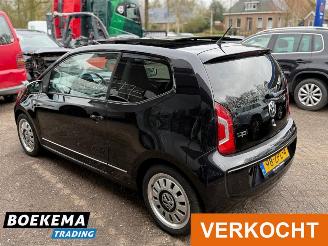 Volkswagen Up! 1.0 Black Up! Panorama Leer Stoelverwarming PDC Cruise picture 3