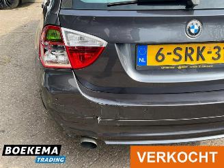 BMW 3-serie 320i High Exe Automaat Panorama Leer Stoelverw. picture 7