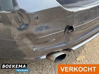 BMW 3-serie 320i High Exe Automaat Panorama Leer Stoelverw. picture 8