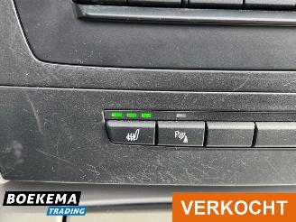 BMW 3-serie 320i High Exe Automaat Panorama Leer Stoelverw. picture 23