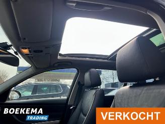 BMW 3-serie 320i High Exe Automaat Panorama Leer Stoelverw. picture 11